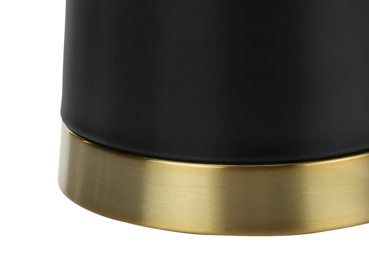 Alder Black Metal Table Lamp | Ortholuxe Home - Photo 5